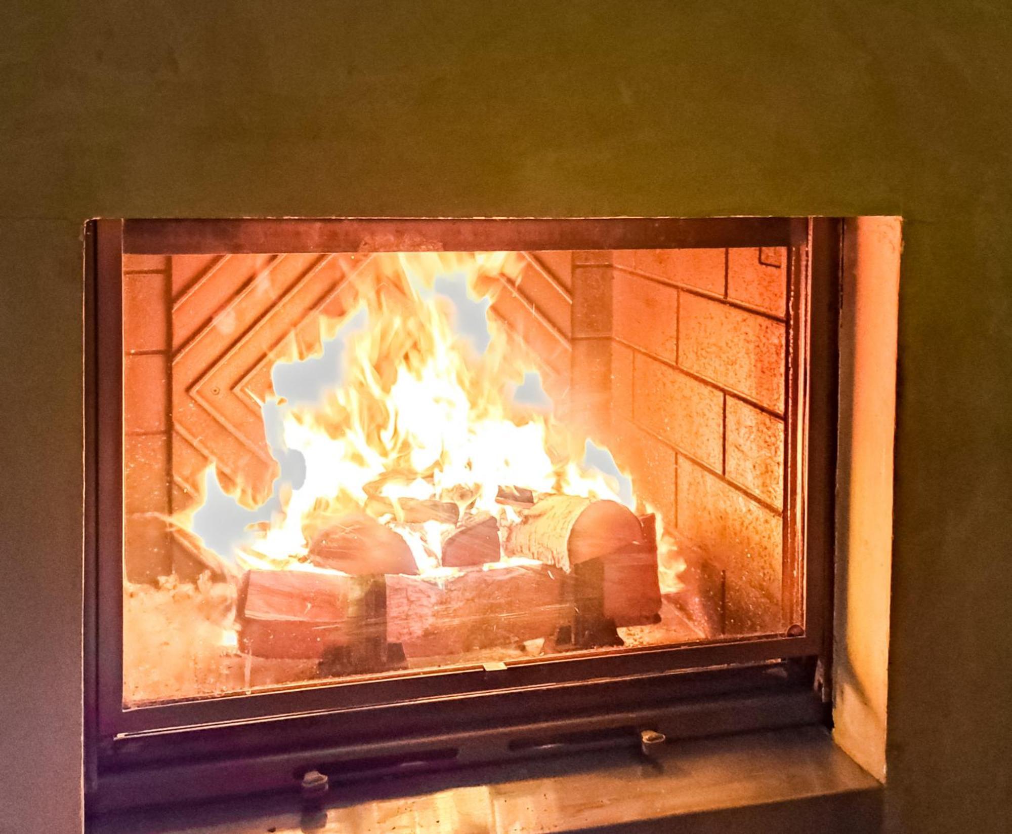 South Facing 2-Bed Apartment With Fireplace, Terrasses Deos 福勒恩 外观 照片